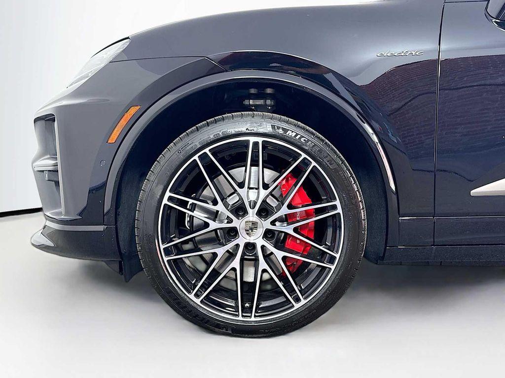 new 2025 Porsche Macan car, priced at $121,595