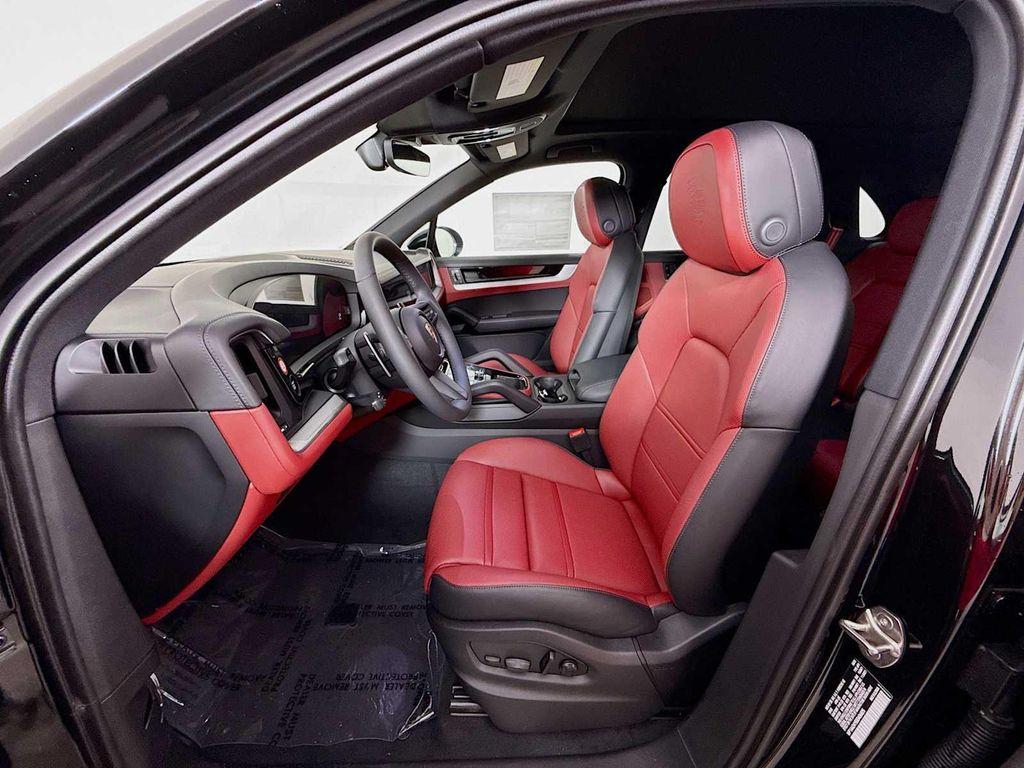 new 2025 Porsche Cayenne car, priced at $106,895