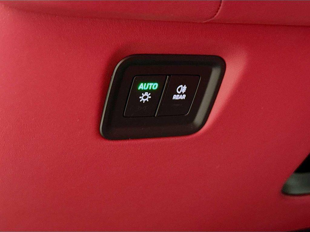 new 2025 Porsche Cayenne car, priced at $106,895