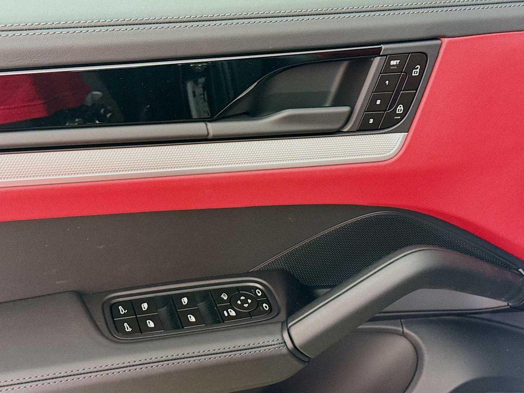 new 2025 Porsche Cayenne car, priced at $106,895