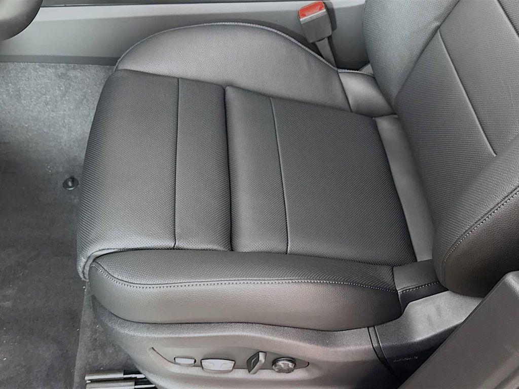 new 2026 Porsche Cayenne car, priced at $123,380