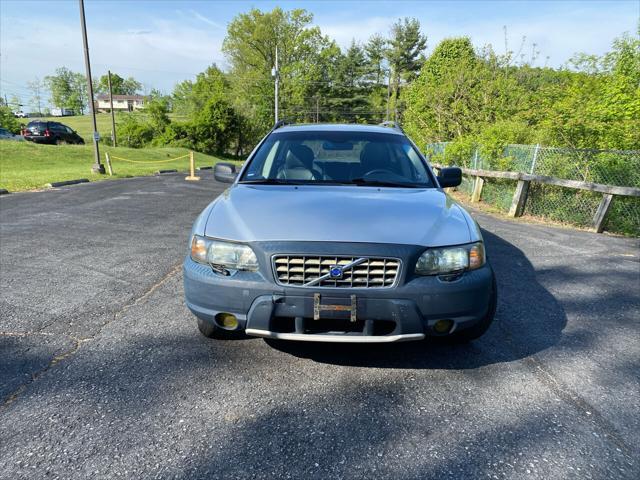 used 2004 Volvo XC70 car, priced at $5,495