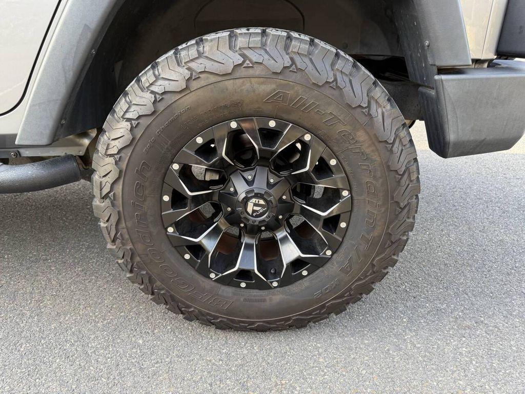 used 2014 Jeep Wrangler Unlimited car, priced at $15,995
