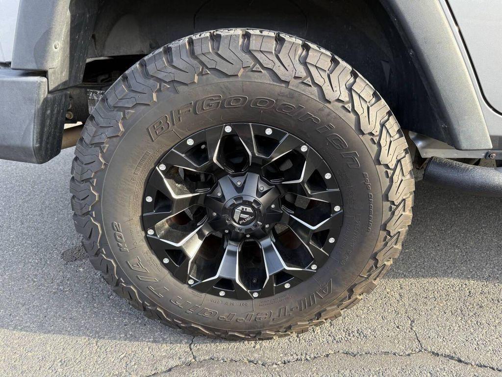 used 2014 Jeep Wrangler Unlimited car, priced at $15,995