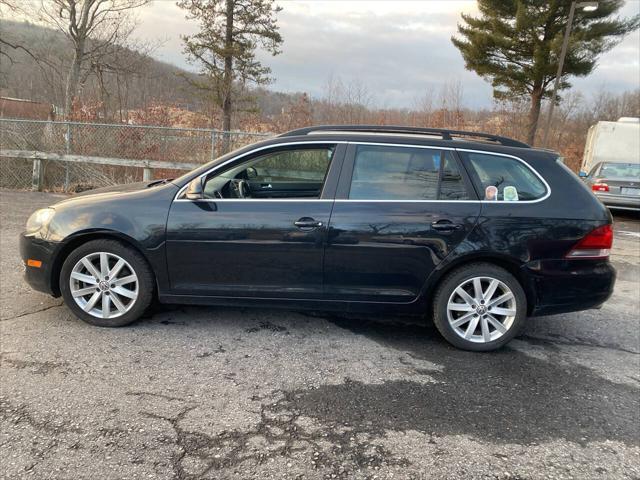 used 2014 Volkswagen Jetta SportWagen car, priced at $7,995