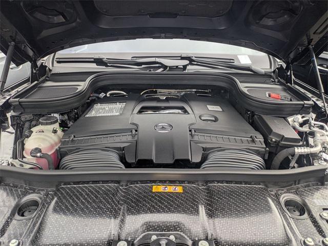 new 2025 Mercedes-Benz GLS 580 car, priced at $124,485