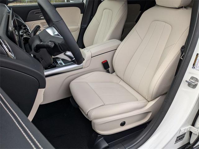 new 2025 Mercedes-Benz GLA 250 car, priced at $47,295