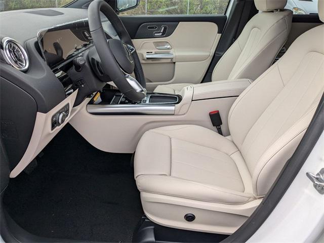 new 2025 Mercedes-Benz GLA 250 car, priced at $47,295