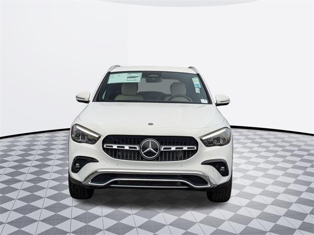 new 2025 Mercedes-Benz GLA 250 car, priced at $47,295