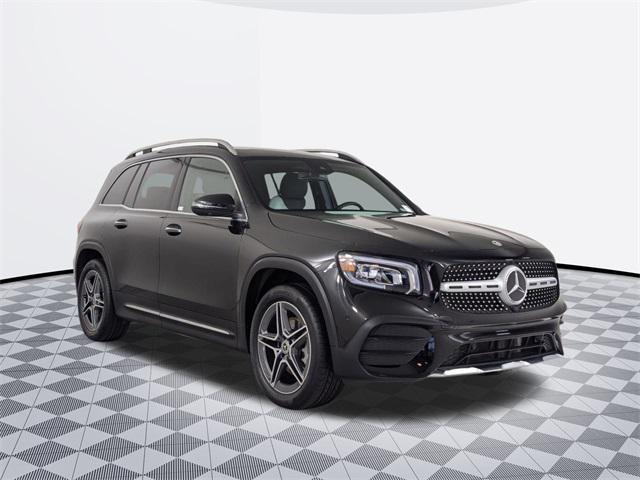 used 2022 Mercedes-Benz GLB 250 car, priced at $31,900