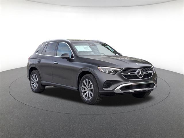 new 2026 Mercedes-Benz GLC 300 car, priced at $59,935