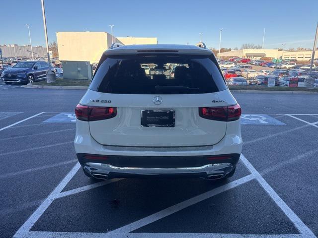 used 2022 Mercedes-Benz GLB 250 car, priced at $32,900
