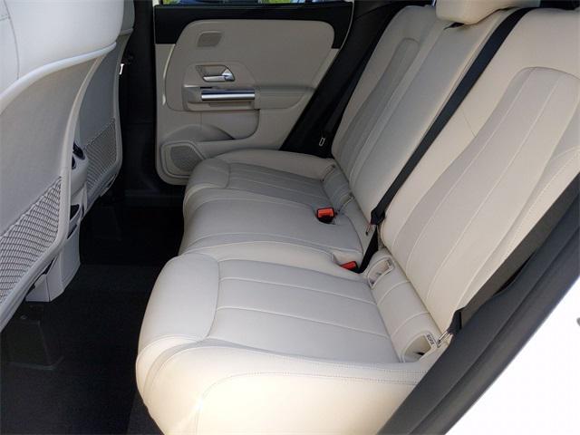 used 2025 Mercedes-Benz GLA 250 car, priced at $39,900