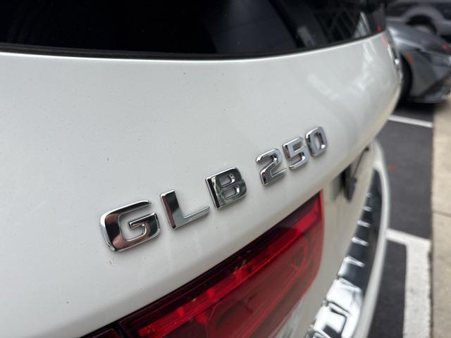 used 2020 Mercedes-Benz GLB 250 car, priced at $29,900