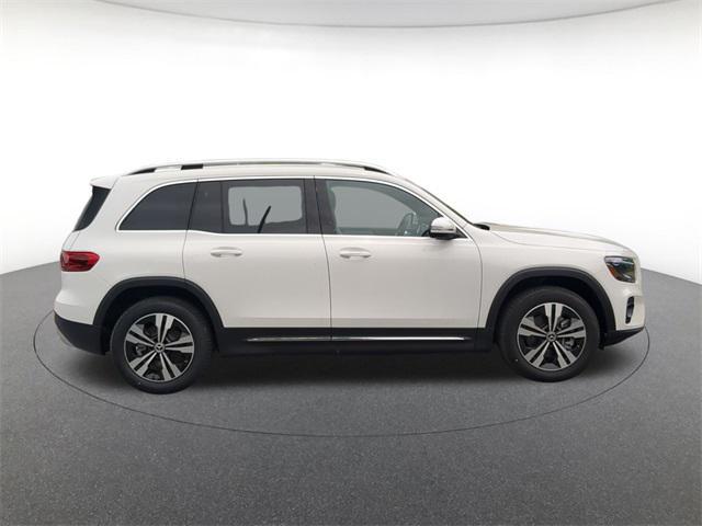 new 2025 Mercedes-Benz GLB 250 car, priced at $46,550