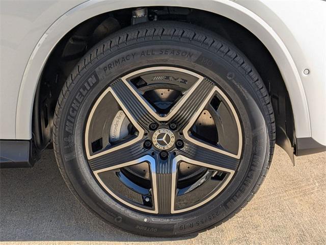 new 2026 Mercedes-Benz GLC 300 car, priced at $60,585