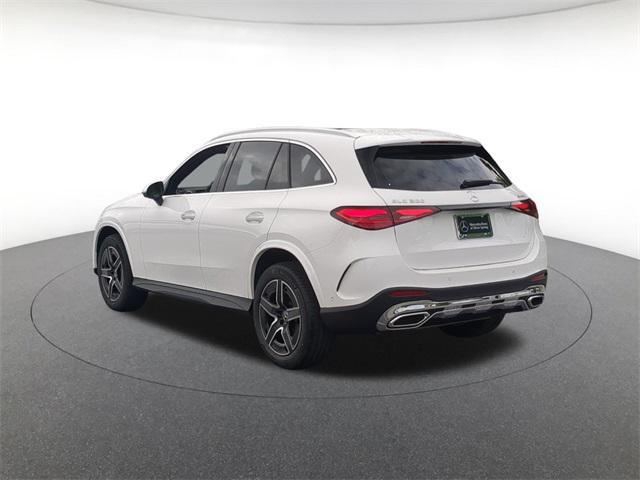 new 2025 Mercedes-Benz GLC 300 car, priced at $59,550