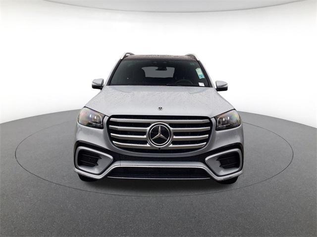 new 2025 Mercedes-Benz GLS 450 car, priced at $95,365