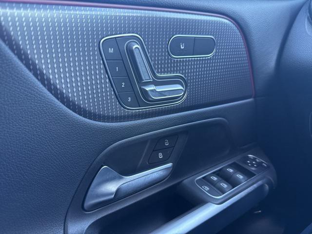 used 2022 Mercedes-Benz GLB 250 car, priced at $32,900