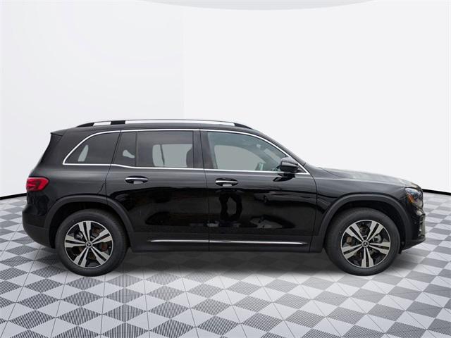 new 2025 Mercedes-Benz GLB 250 car, priced at $49,595