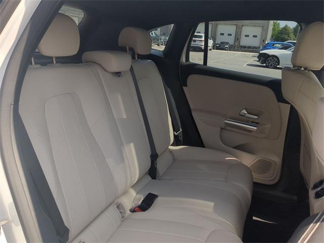 new 2025 Mercedes-Benz GLA 250 car, priced at $44,250