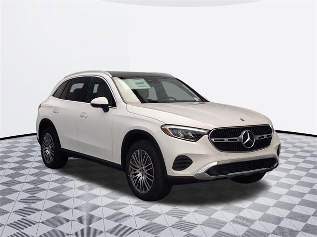 new 2025 Mercedes-Benz GLC 300 car, priced at $57,210