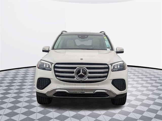 new 2024 Mercedes-Benz GLS 450 car, priced at $89,820
