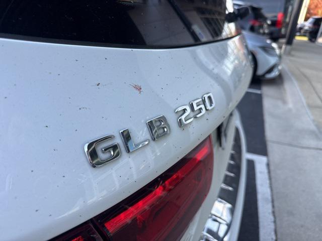 used 2021 Mercedes-Benz GLB 250 car, priced at $29,900