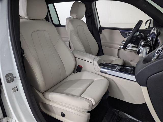used 2025 Mercedes-Benz GLB 250 car, priced at $41,500