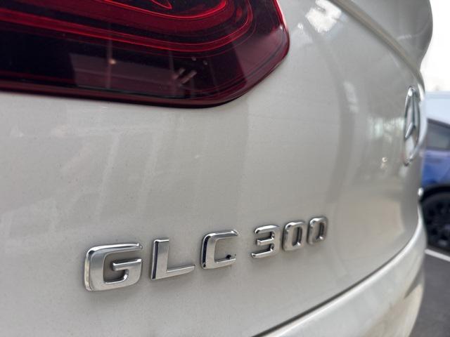 used 2021 Mercedes-Benz GLC 300 car, priced at $39,900