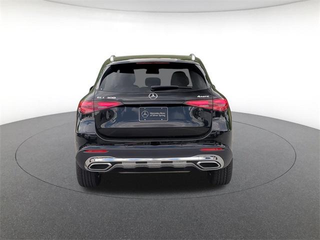 new 2025 Mercedes-Benz GLC 300 car, priced at $56,385