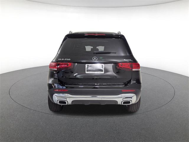 used 2022 Mercedes-Benz GLB 250 car, priced at $30,900