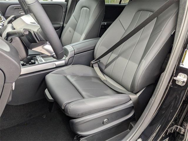 new 2025 Mercedes-Benz GLB 250 car, priced at $49,595