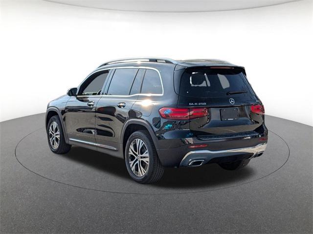 used 2025 Mercedes-Benz GLB 250 car, priced at $41,900