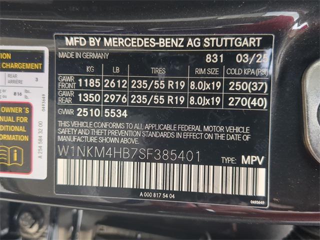 new 2025 Mercedes-Benz GLC 300 car, priced at $58,855