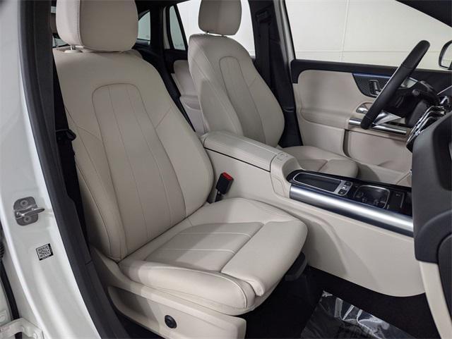 used 2025 Mercedes-Benz GLA 250 car, priced at $40,900