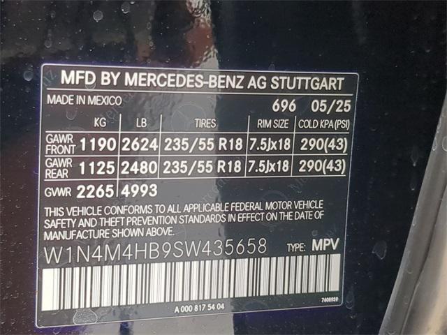 new 2025 Mercedes-Benz GLB 250 car, priced at $52,895