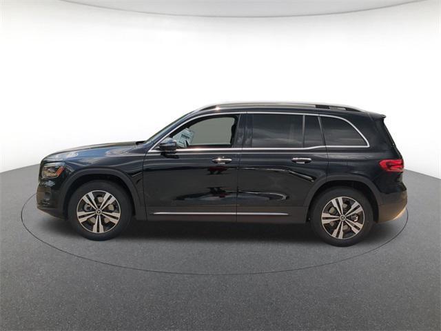 new 2025 Mercedes-Benz GLB 250 car, priced at $52,895