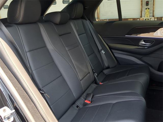 new 2025 Mercedes-Benz GLE 450e car, priced at $77,340