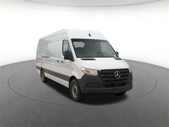 new 2025 Mercedes-Benz Sprinter 2500 car, priced at $66,129