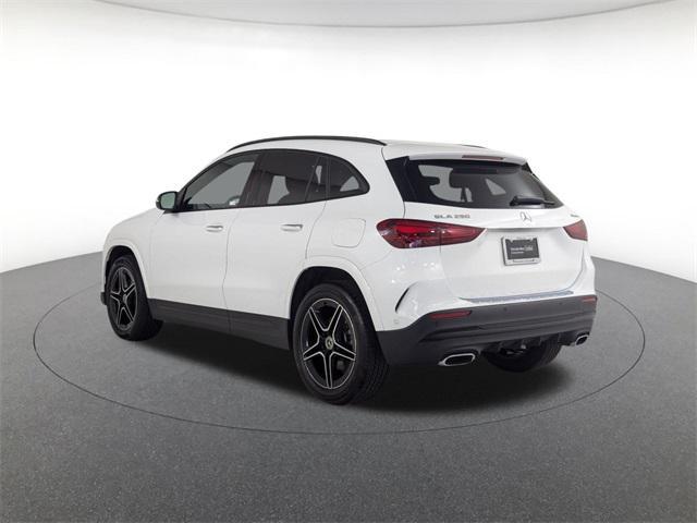 used 2025 Mercedes-Benz GLA 250 car, priced at $43,900