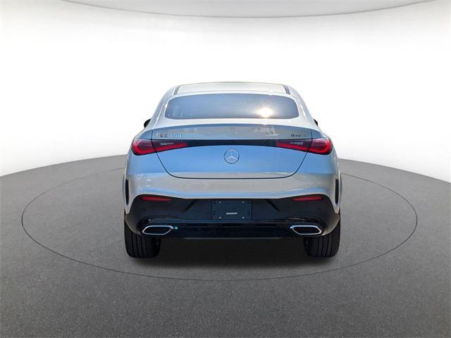 new 2025 Mercedes-Benz GLC 300 car, priced at $65,615