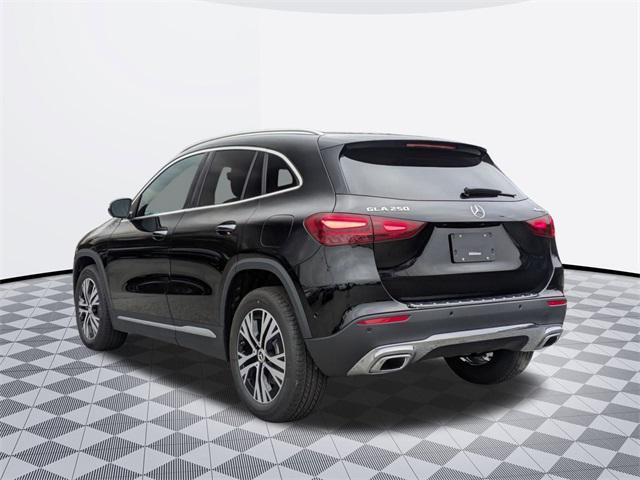 new 2025 Mercedes-Benz GLA 250 car, priced at $47,295