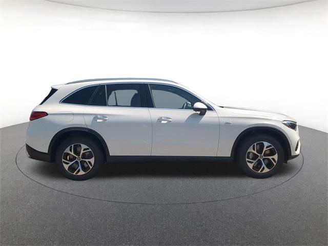 new 2025 Mercedes-Benz GLC 350e car, priced at $64,235