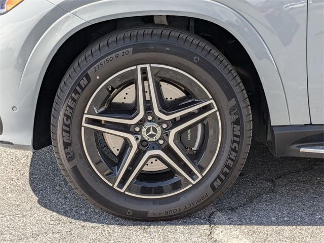 new 2025 Mercedes-Benz GLE 450 car, priced at $85,345