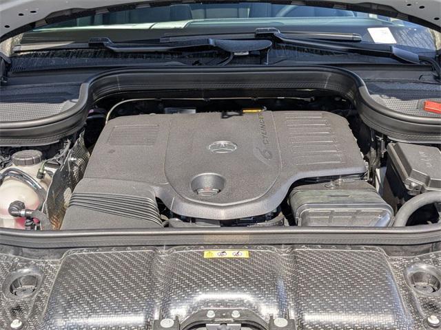 new 2025 Mercedes-Benz GLE 450 car, priced at $85,345