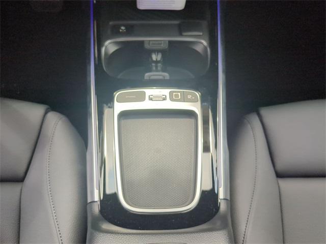 new 2025 Mercedes-Benz GLB 250 car, priced at $51,590