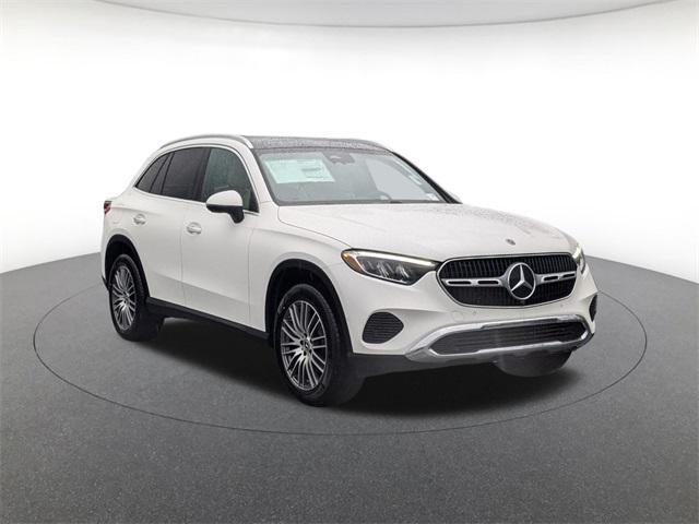 new 2025 Mercedes-Benz GLC 300 car, priced at $58,345