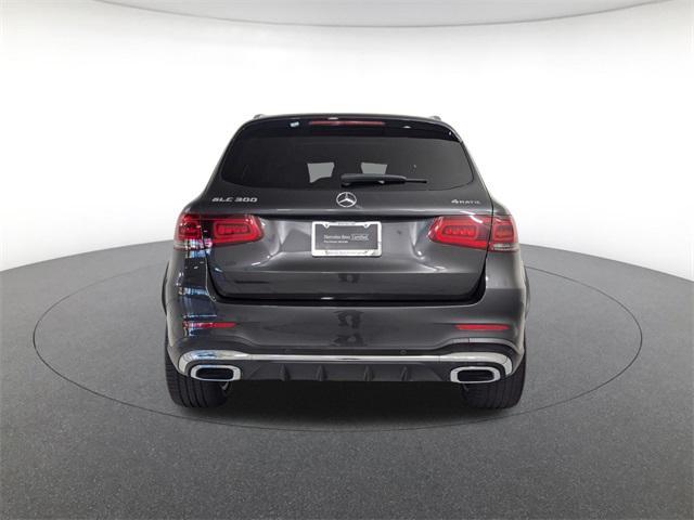 used 2022 Mercedes-Benz GLC 300 car, priced at $35,900