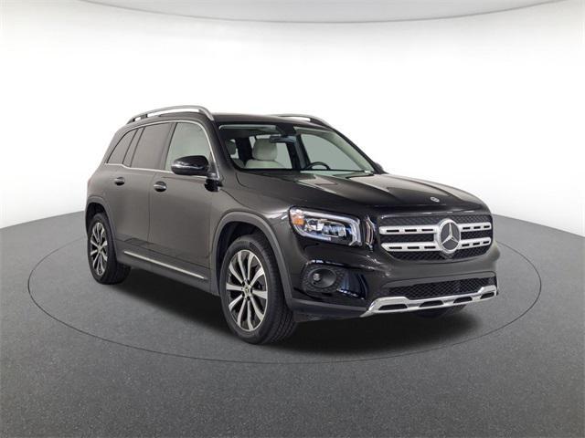 used 2023 Mercedes-Benz GLB 250 car, priced at $36,900